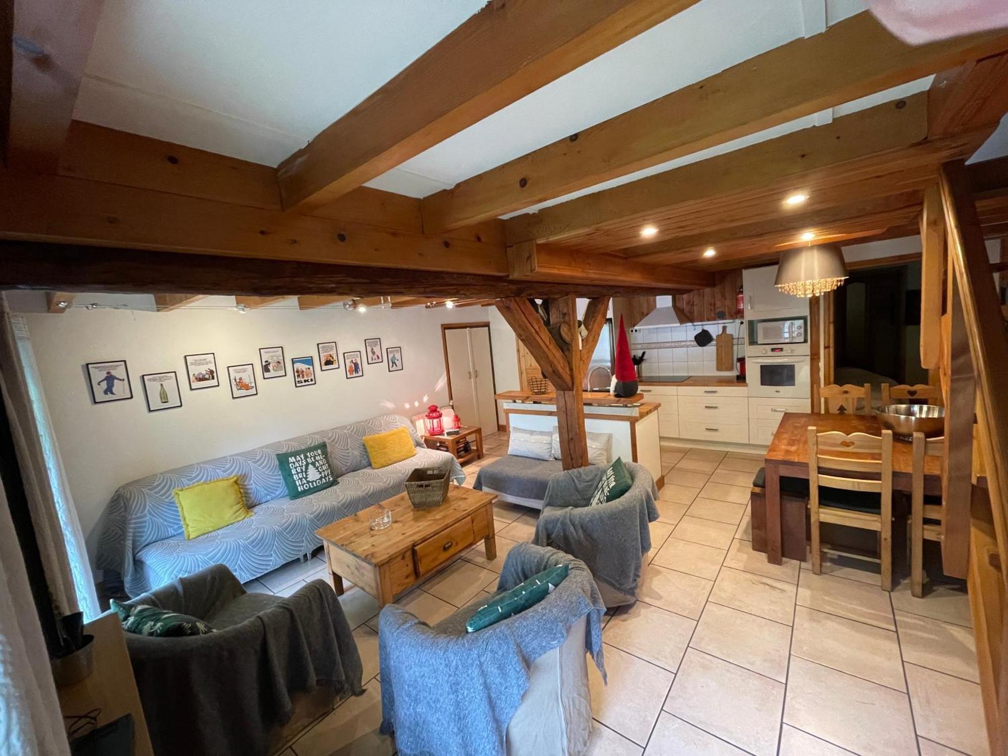 LE MYOSOTIS bel appartement dans vieille ferme de montagne rénovée Les Orres Extérieur photo