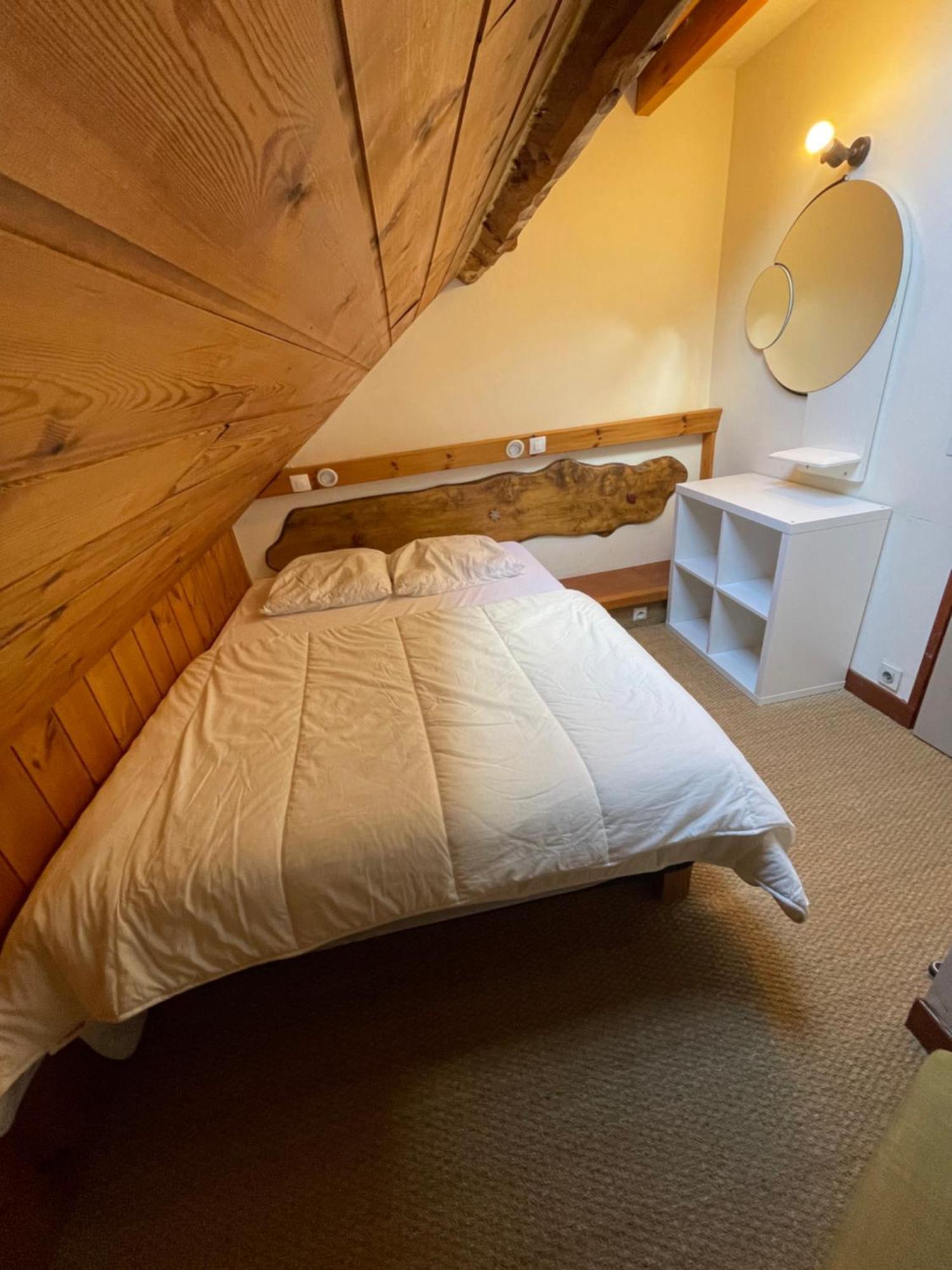 LE MYOSOTIS bel appartement dans vieille ferme de montagne rénovée Les Orres Extérieur photo